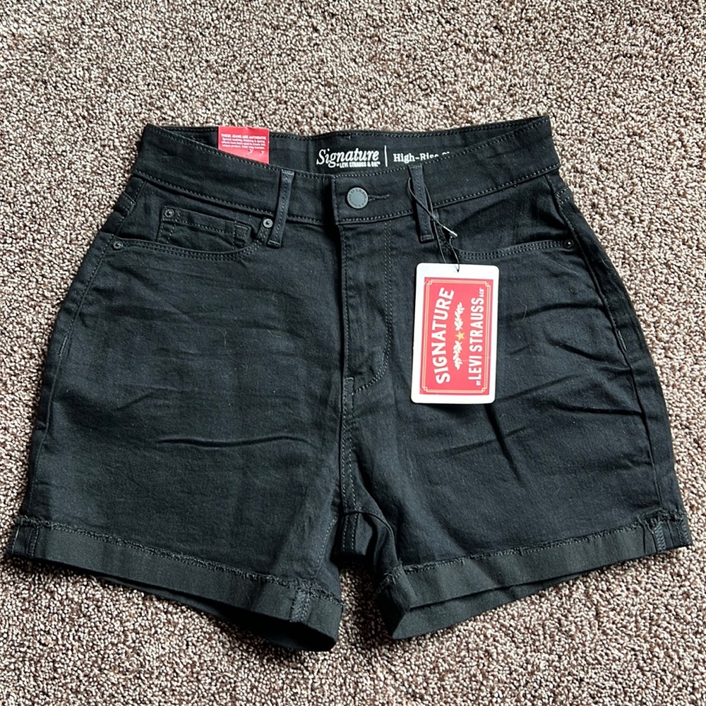 Signature by Levi Strauss black shorts